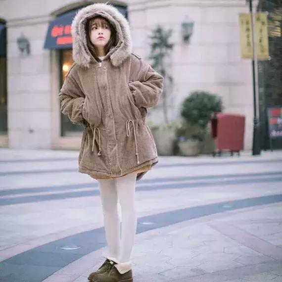 脸小穿大毛领显脸更小吗,显脸瘦帽子加大