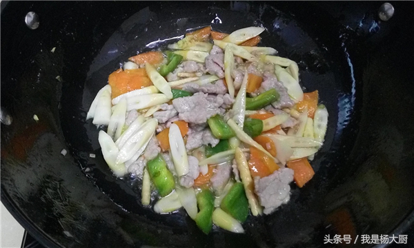 饭店里大厨竹笋炒肉最正宗的做法,家常菜竹笋炒肉的做法开胃下饭