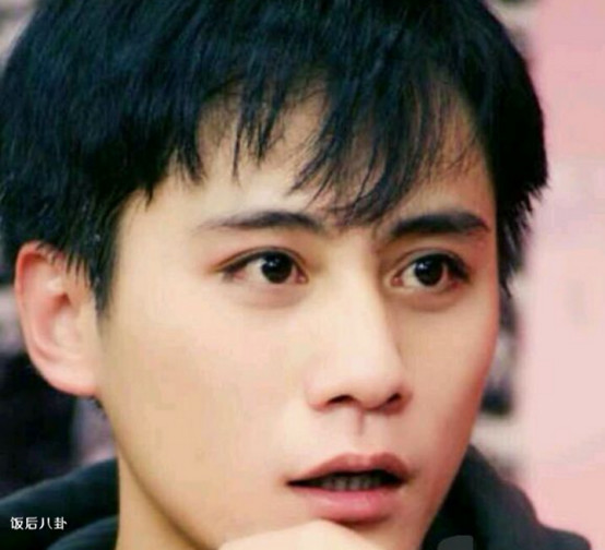 刘烨和陈伟霆视频,戏里戏外造型反差大的明星