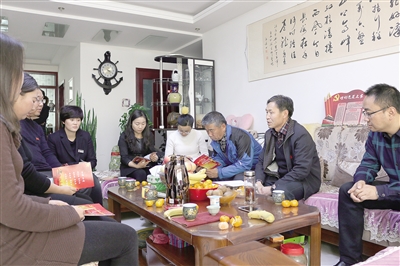 选人用人促进发展,用正确选人用人导向引领干事创业