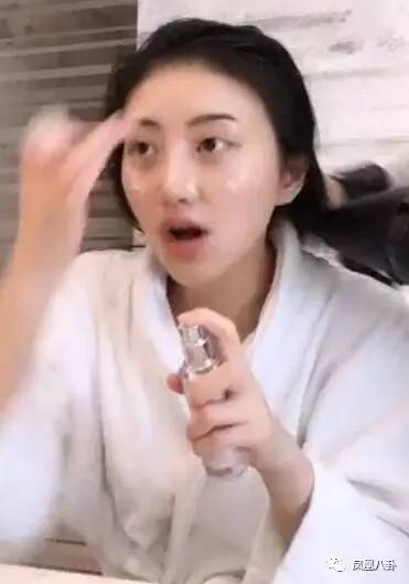 景甜直播洗脸用了什么,景甜素颜做直播