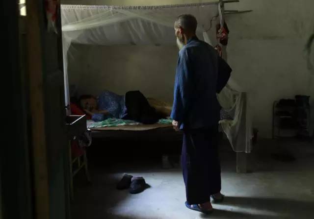 漓江老渔翁老照片,桂林山水渔翁与鸬鹚夜景高清图片