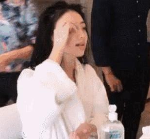 景甜直播洗脸用了什么,景甜素颜做直播