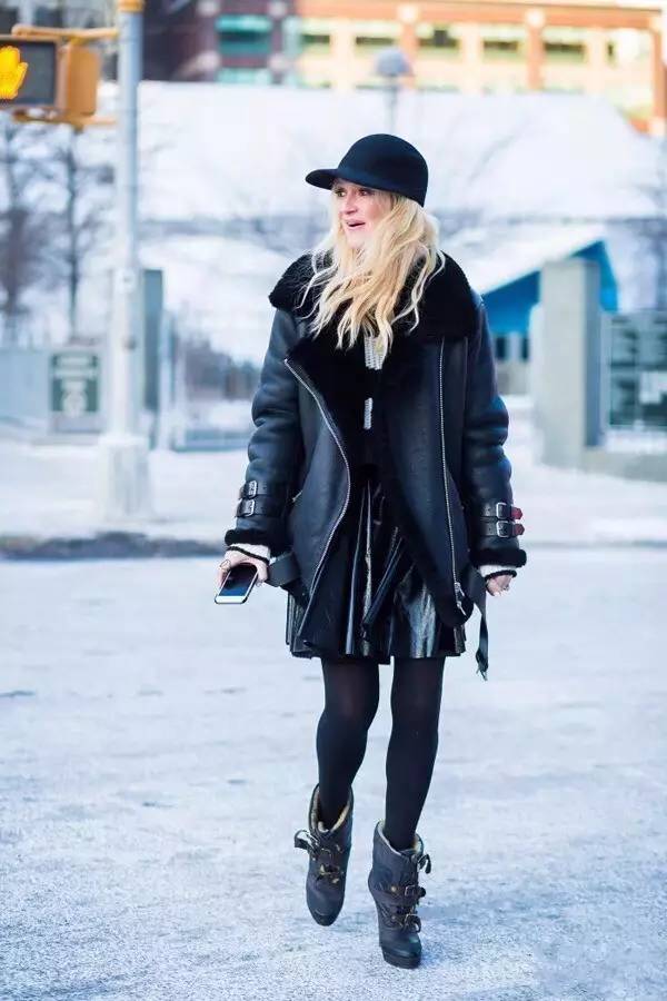 冬天米色短靴子搭配大全,冬天什么短靴好看又百搭