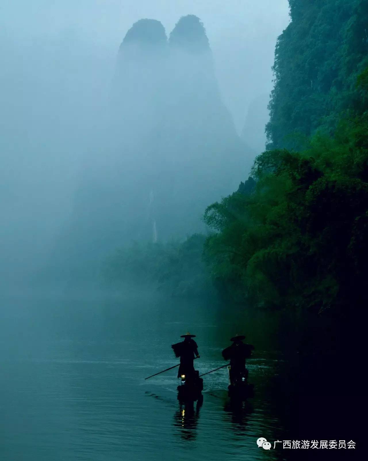 漓江老渔翁老照片,桂林山水渔翁与鸬鹚夜景高清图片