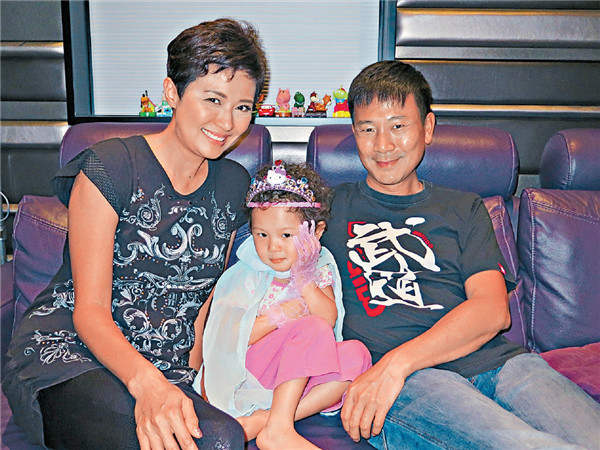 男人婆张延抖音号,男人婆张延近照发福