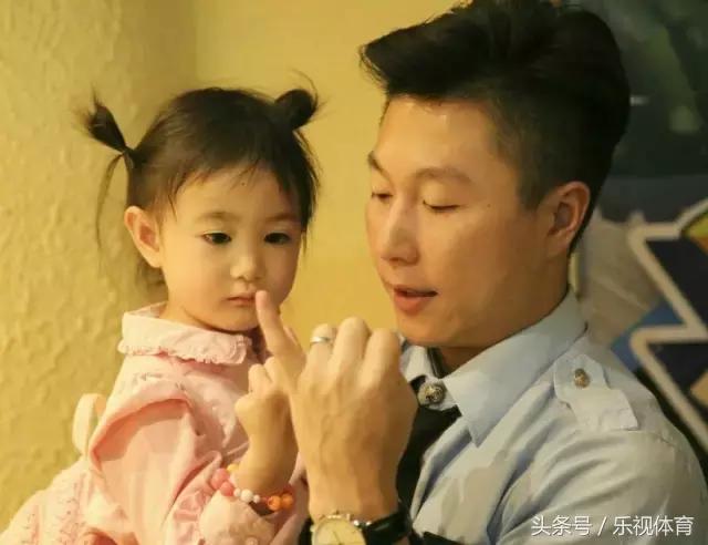 娜姐又生了，二胎已经成为体坛明星标配了喂\,^o^/