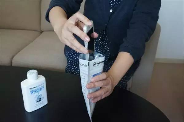 手机进水黑屏修复方法,手机进水无法开机一般修多少钱