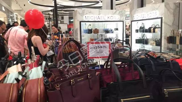 墨市BoxingDay现场:蔻驰5折!兰蔻YSL7折