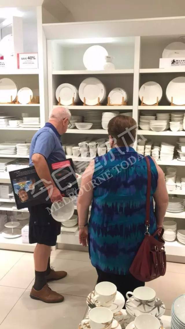 墨市BoxingDay现场:蔻驰5折!兰蔻YSL7折