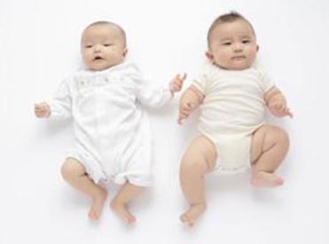 哪个季节治疗白癜风好得快,治疗白癜风的副作用是什么