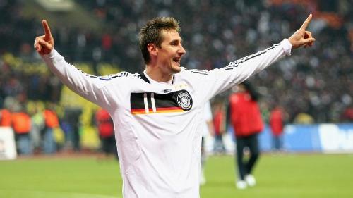 2022告别的球星,2017告别足坛的巨星