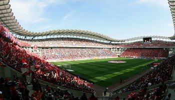 为什么中国没有天然草坪足球场,为什么中国的草坪那么少