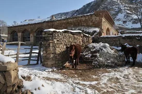 红土高原深处的神秘古村落,黄土高坡最原始的村落