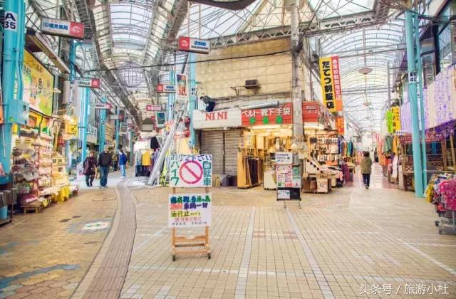 鐞夌悆涔嬭摑鎭嬫垬鍐茬怀,鎭嬫垬鍐茬怀铚滄湀涔嬫梾