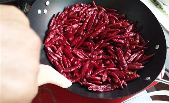 华宜智电深凹炒灶,给你一个不一样的使用惊喜