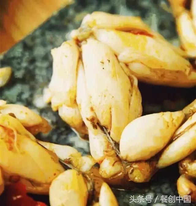 美蛙鱼头火锅什么味道好吃,美味美蛙鱼头火锅