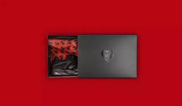 又好看又好穿的联名球鞋,那些时尚潮流圈的重磅联名球鞋