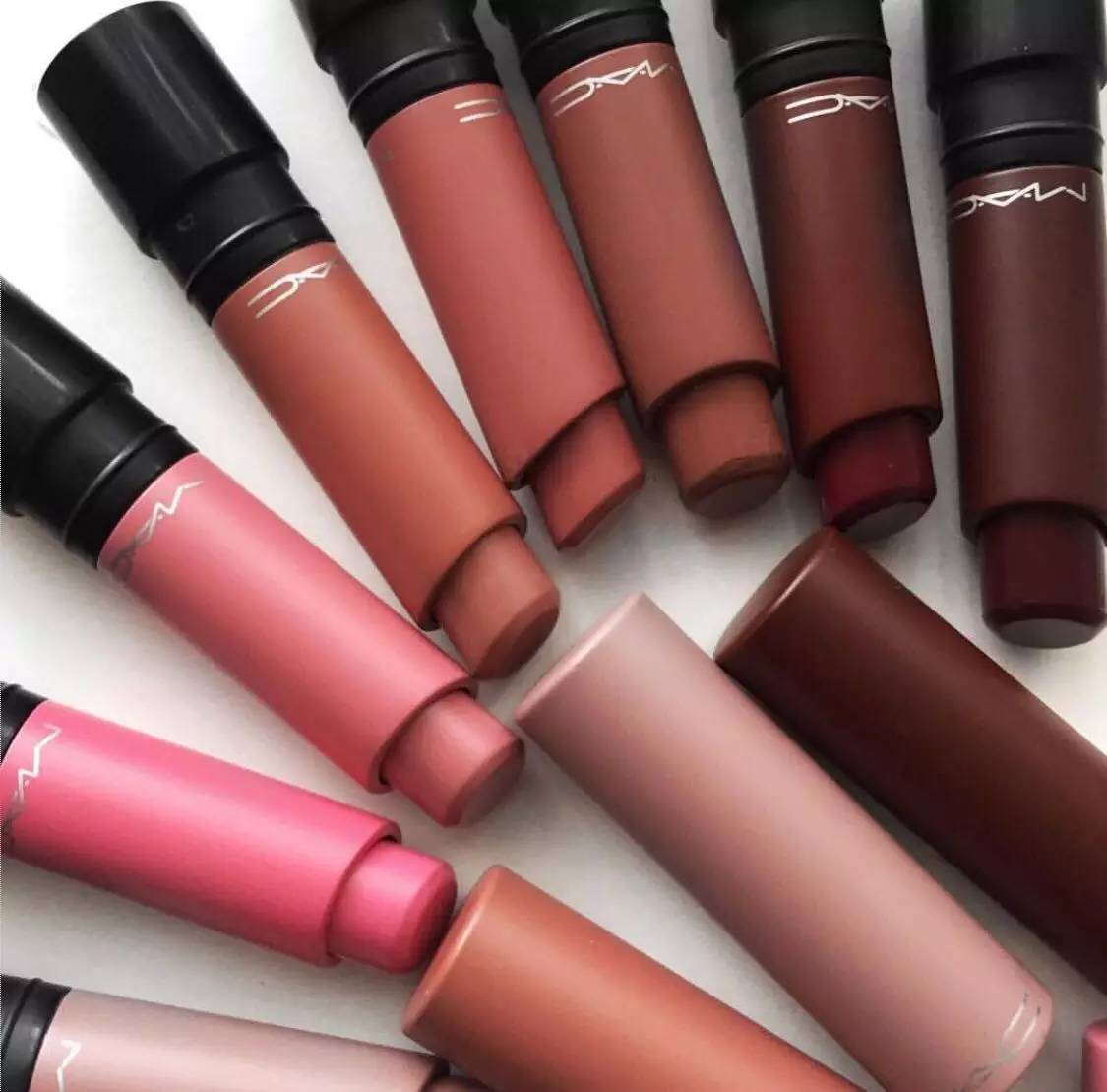 刷屏ins的10款小众口红,低饱和度口红推荐ins