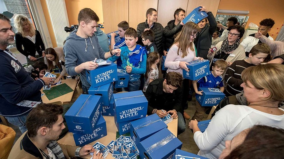 沙尔克04比赛全集,沙尔克04纪录片