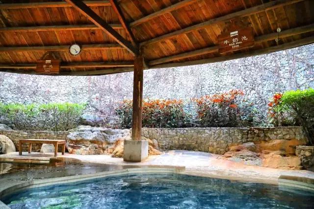 清远英德奇洞温泉小镇,英德奇洞温泉度假村