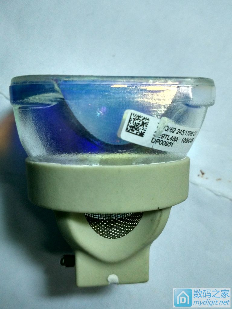 日立347x换灯泡教学,日立a733短焦投影仪手动调焦