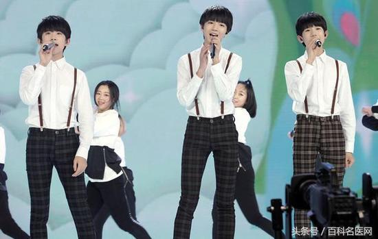 孩子嗓子哑吃什么美食,孩子声音沙哑吃什么菜合适