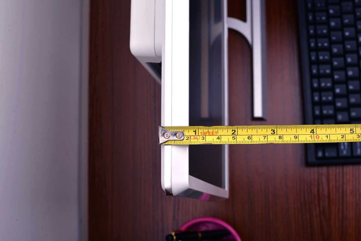 未到年二十八就扫除,晒一下我书房用的主力电脑