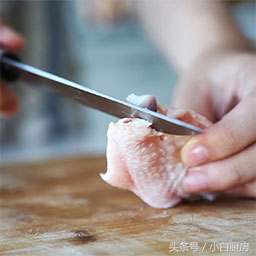 一把刀剔骨,怎么去除肉保留骨头