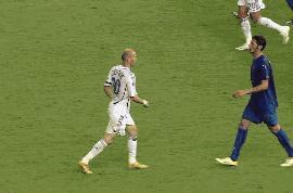 足球集锦搞笑特辑足坛欢乐瞬间,盘点那些足球场上的足球搞笑视频