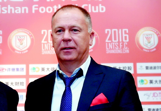 从最渣后防天团到亚洲最贵防线，鲁能才是新赛季的主角？