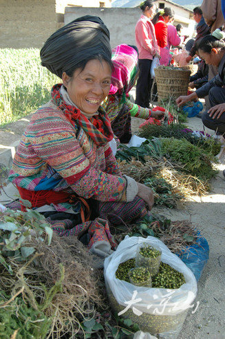 德昌有个村庄3000年前农具嵌墙上当地欲办草坝场农耕文化节