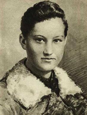 苏联二战女英雄卓娅事迹,苏联二战女英雄卓娅