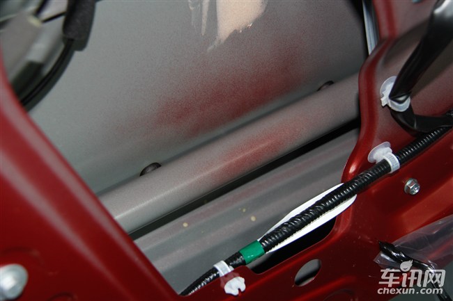 2019逍客发动机舱拆解教程,日产逍客底盘拆解1.3t视频