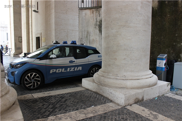 蜜月旅行惊现知豆比亚迪，顺着德法瑞意饱览欧洲的新能源汽车