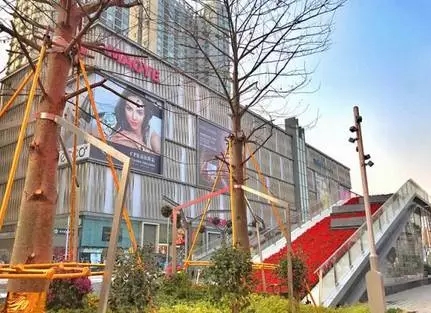 华强北开幕,深圳华强北步行街国庆