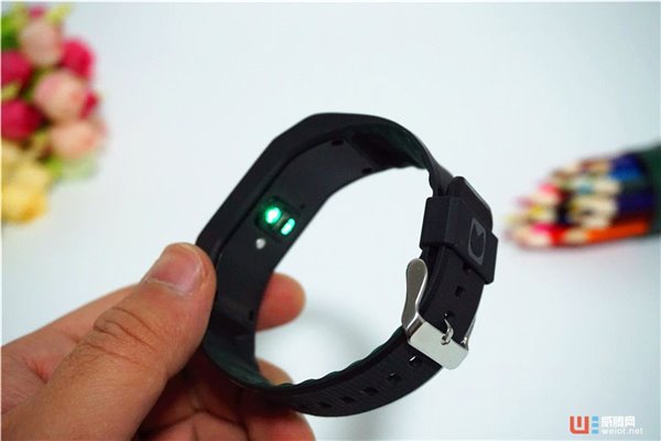 关心一下智能手表,hesvit手环评测