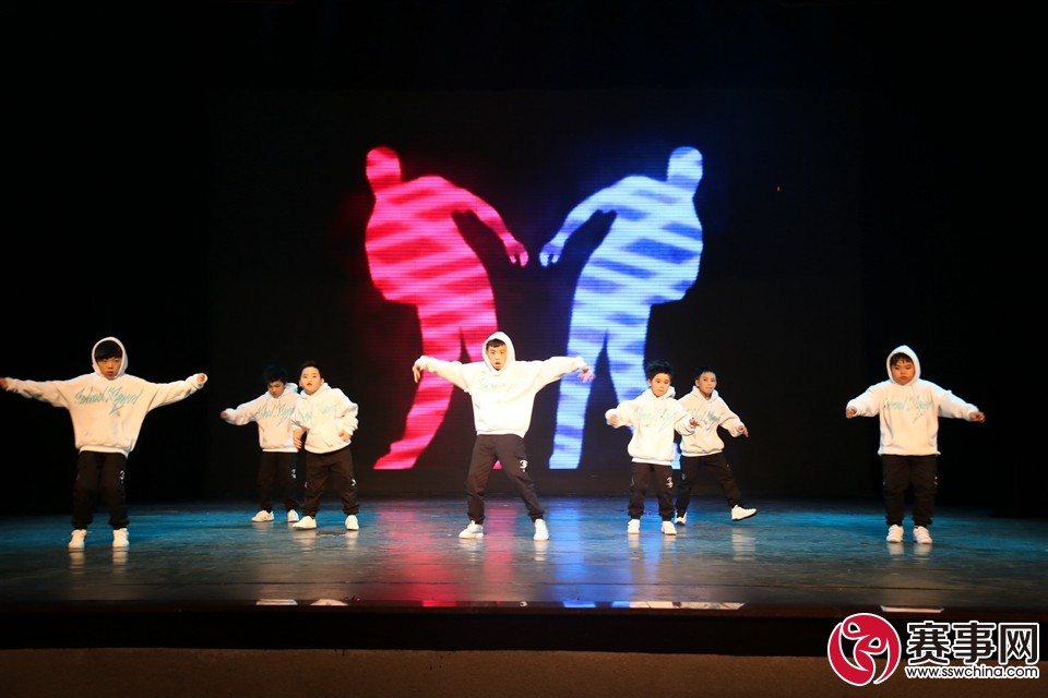 赛事网春晚录制圆满结束，正月初一至初三请锁定福建教育电视台