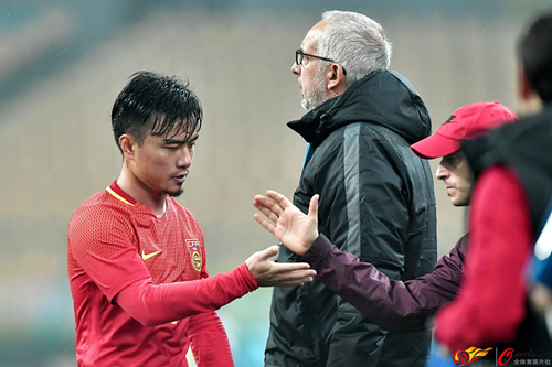 曹赟定绝杀申花,曹赟定国足对冰岛