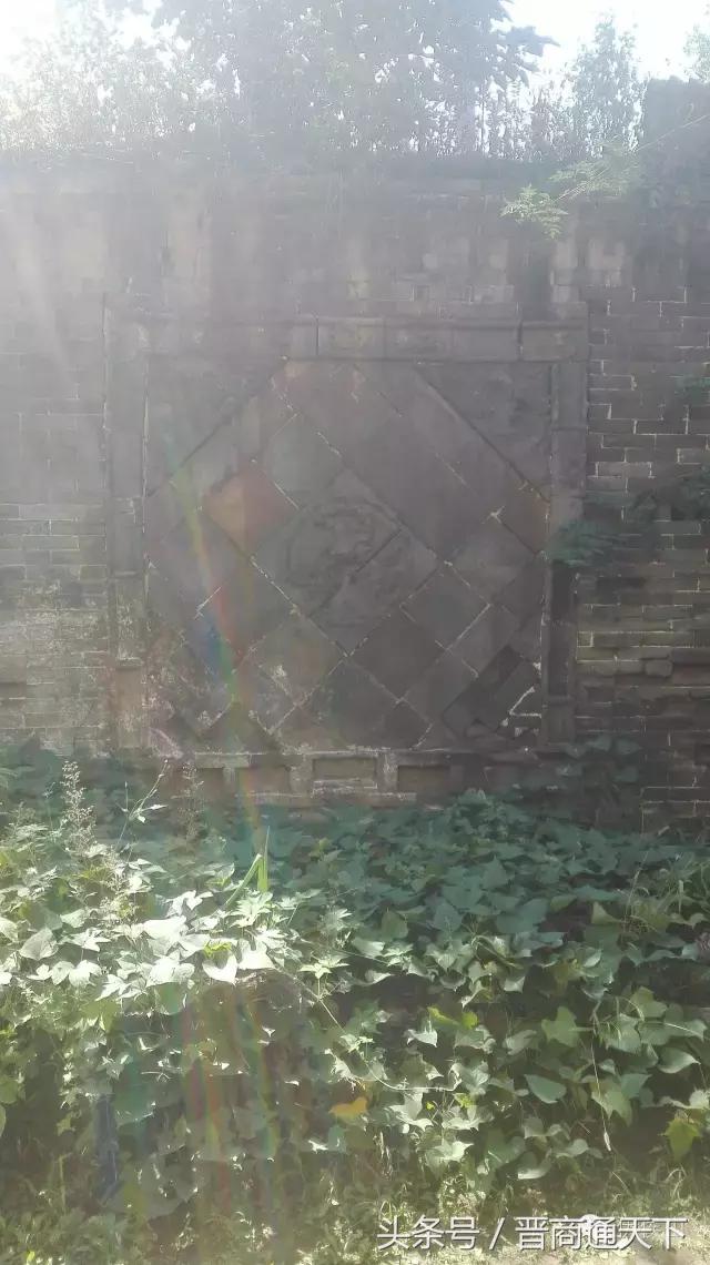 钟灵秀图片,钟灵秀一字马