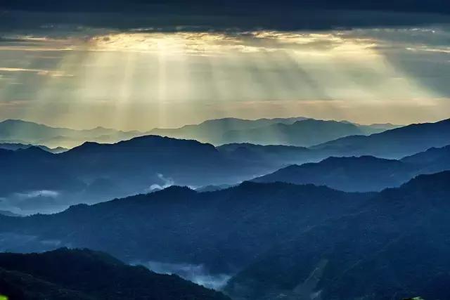 温泉酒店一定要有天然温泉吗,冬日里泡温泉