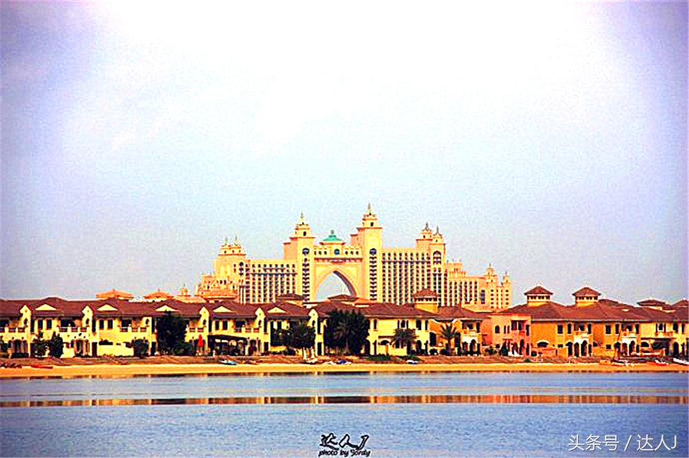 沙漠上的超级绿洲迪拜,迪拜沙漠上的奢华之都