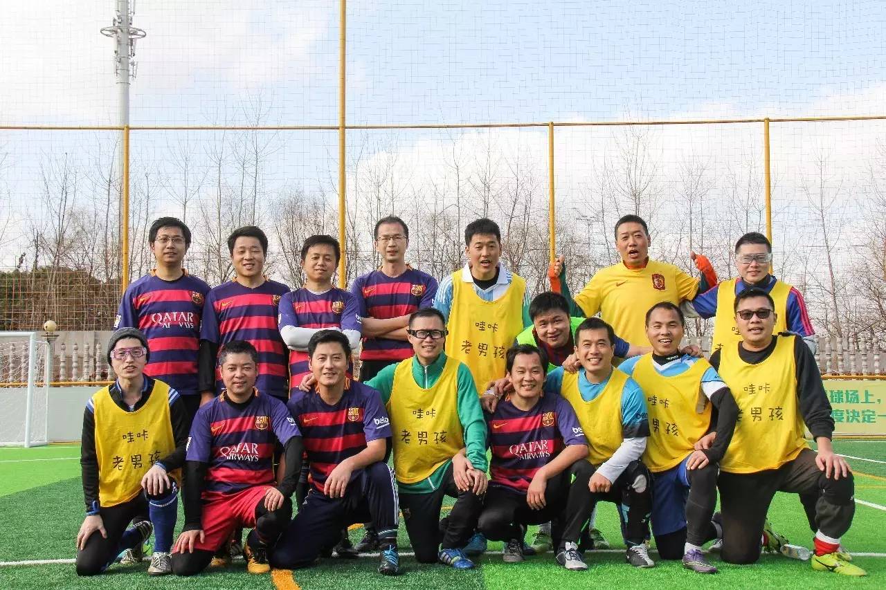 六点起床练足球,早上几点起床踢球