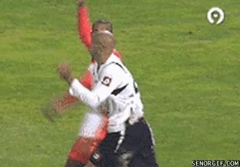 c罗足球场上搞笑瞬间,c罗训练打远角尴尬瞬间