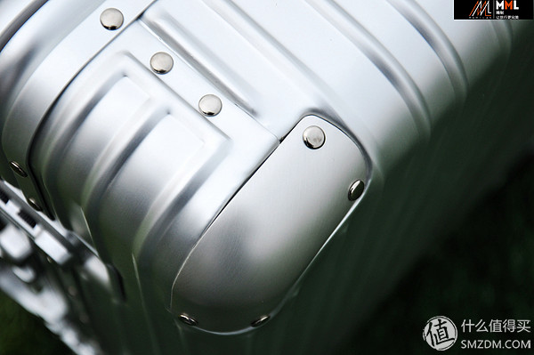 国产箱包性价比高,国产的箱包拉杆箱