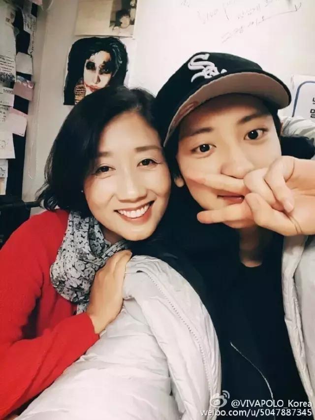 等有钱了，追到韩国欧巴们的店里来场美妙的偶遇！