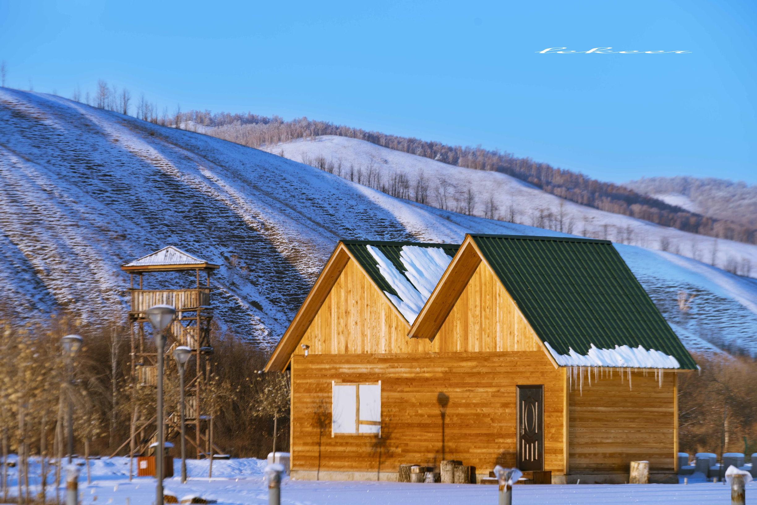 搭眼一看欧洲人一开口居然东北话嘎嘎冷！呵呵，它叫恩和！