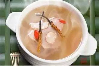 科普虫草形成过程视频,鲜虫草的科普视频