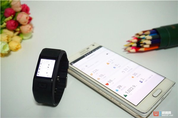 关心一下智能手表,hesvit手环评测