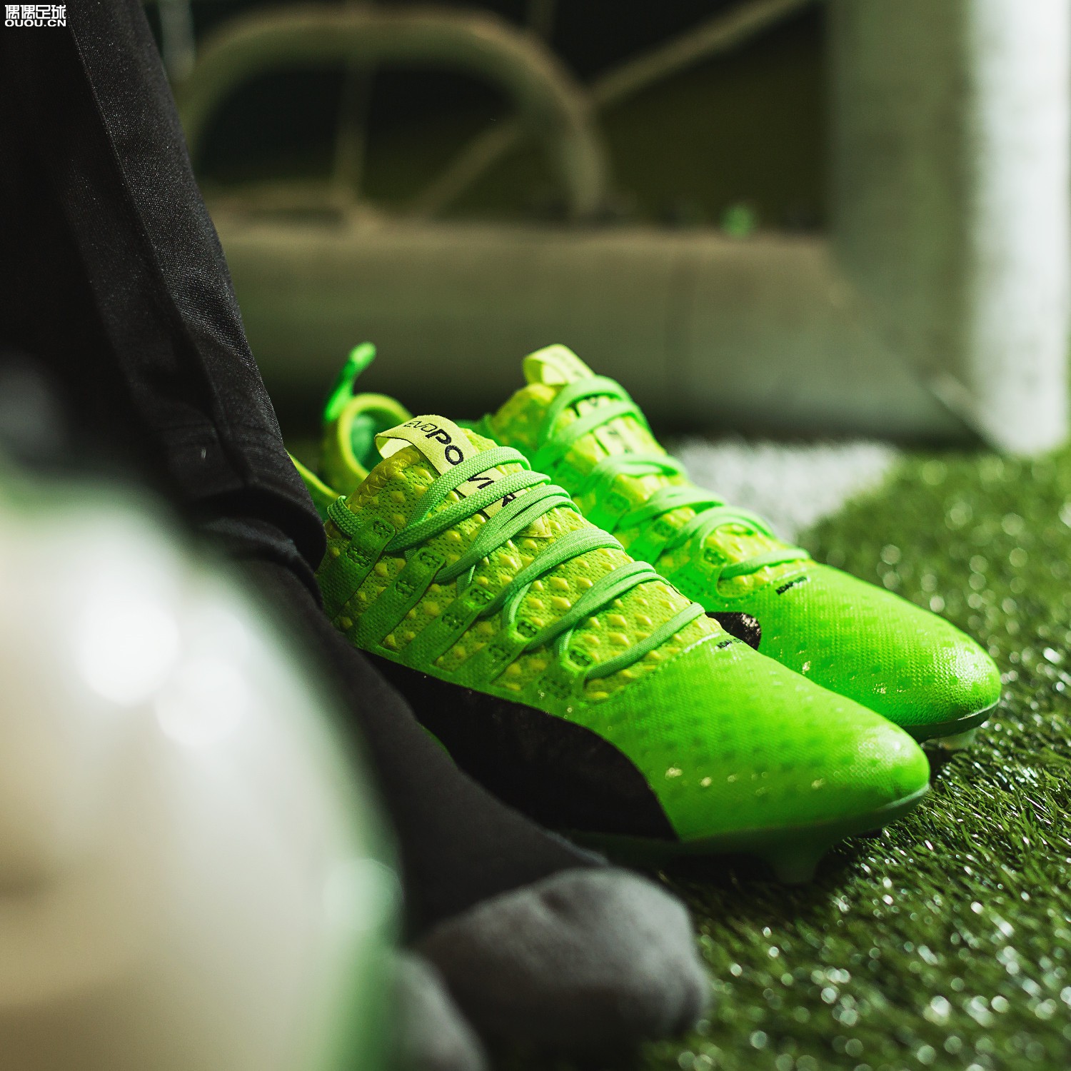 puma彪马新款白色,puma发布futureinhale限量足球鞋